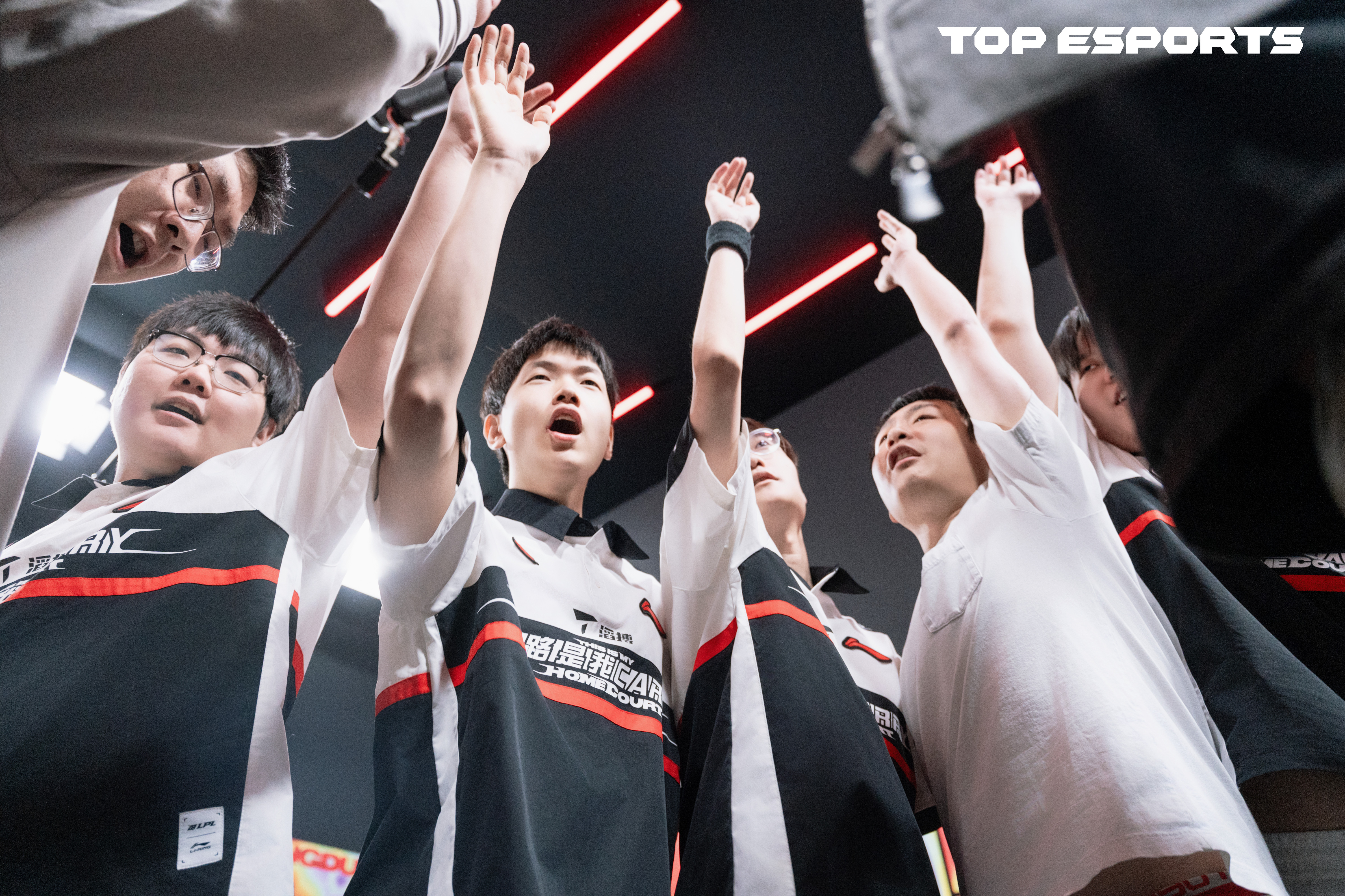 包含重磅！Ming在TES比赛中高光表现辽宁本钢回应争议备战NBA季后赛，国际米兰伤情更新备战NBA常规赛的词条